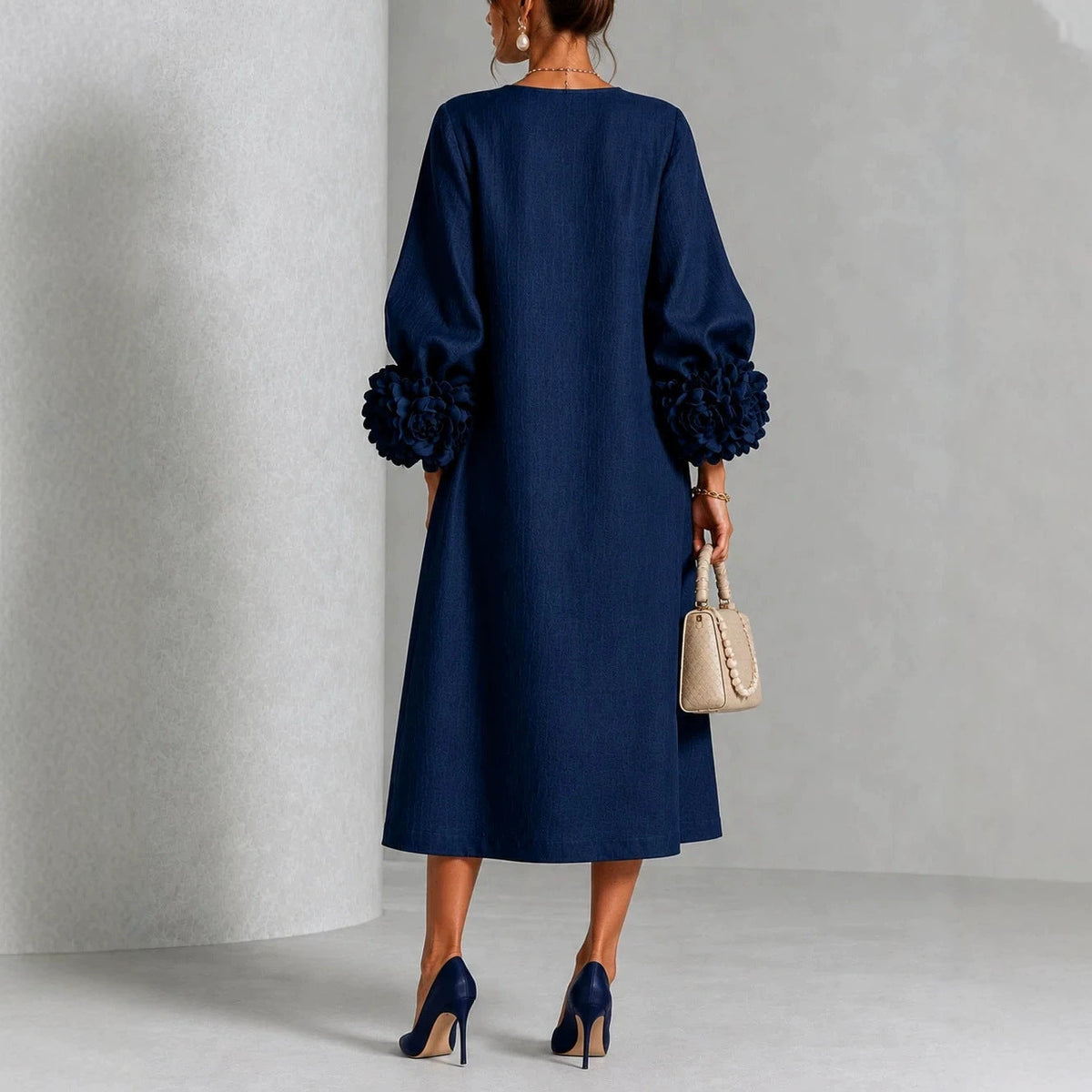 IVY | Abito Midi Floreale con Maniche a Canna di Rosa