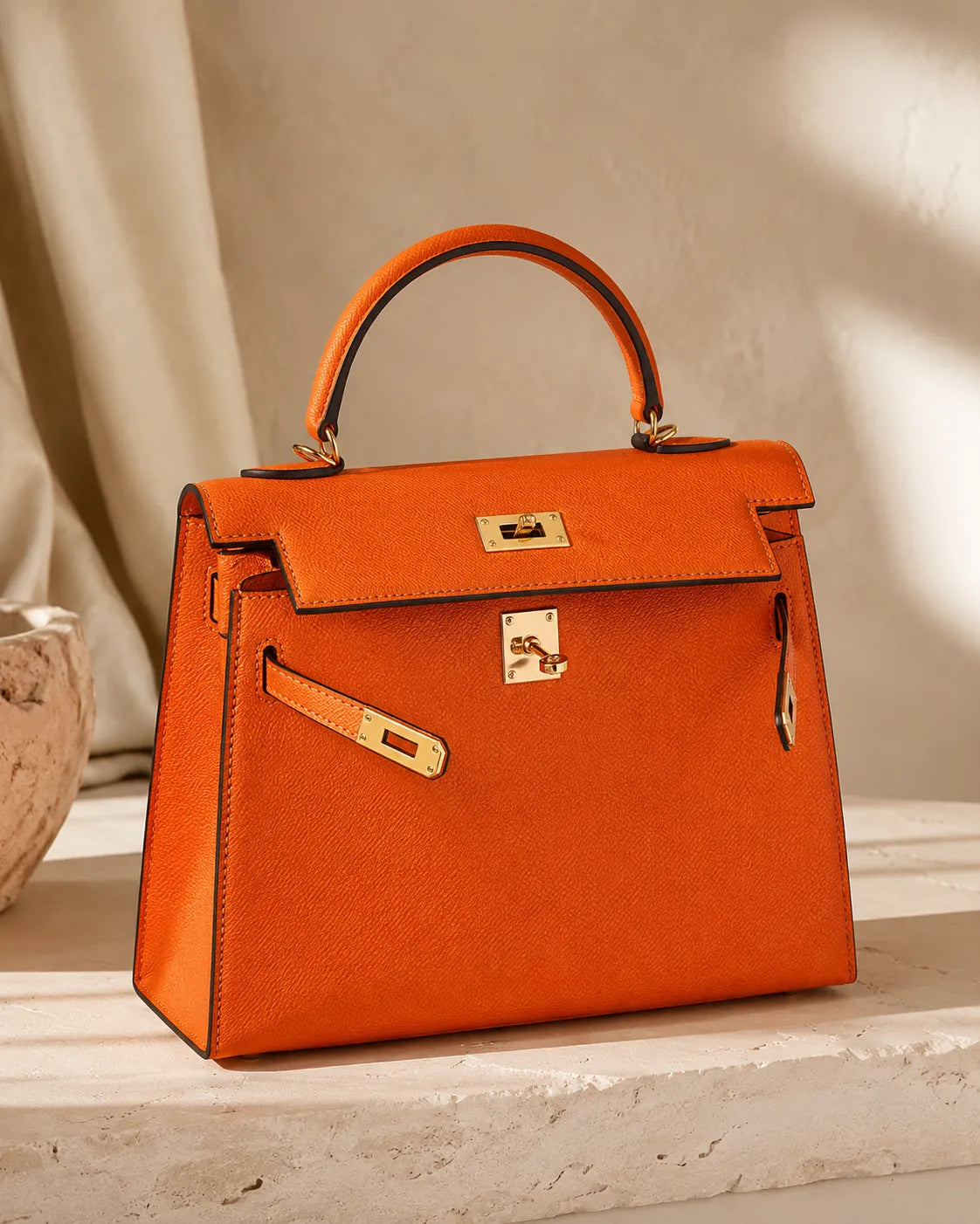 Celeste | Satchel Strutturata con Manico Superiore