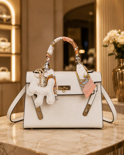 Celeste | Satchel Strutturata Elegante con Foulard e Ciondolo