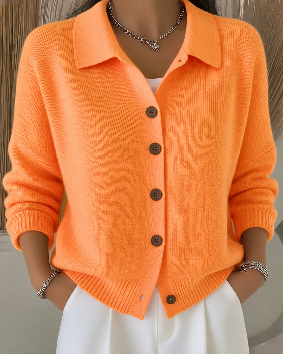 Sienna | Cardigan con Colletto a Bottoni