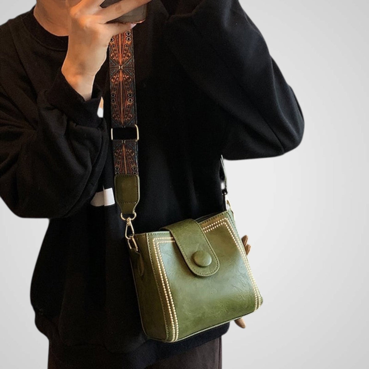 Olmo | Borsa Retro con Tracolla Larga Regolabile