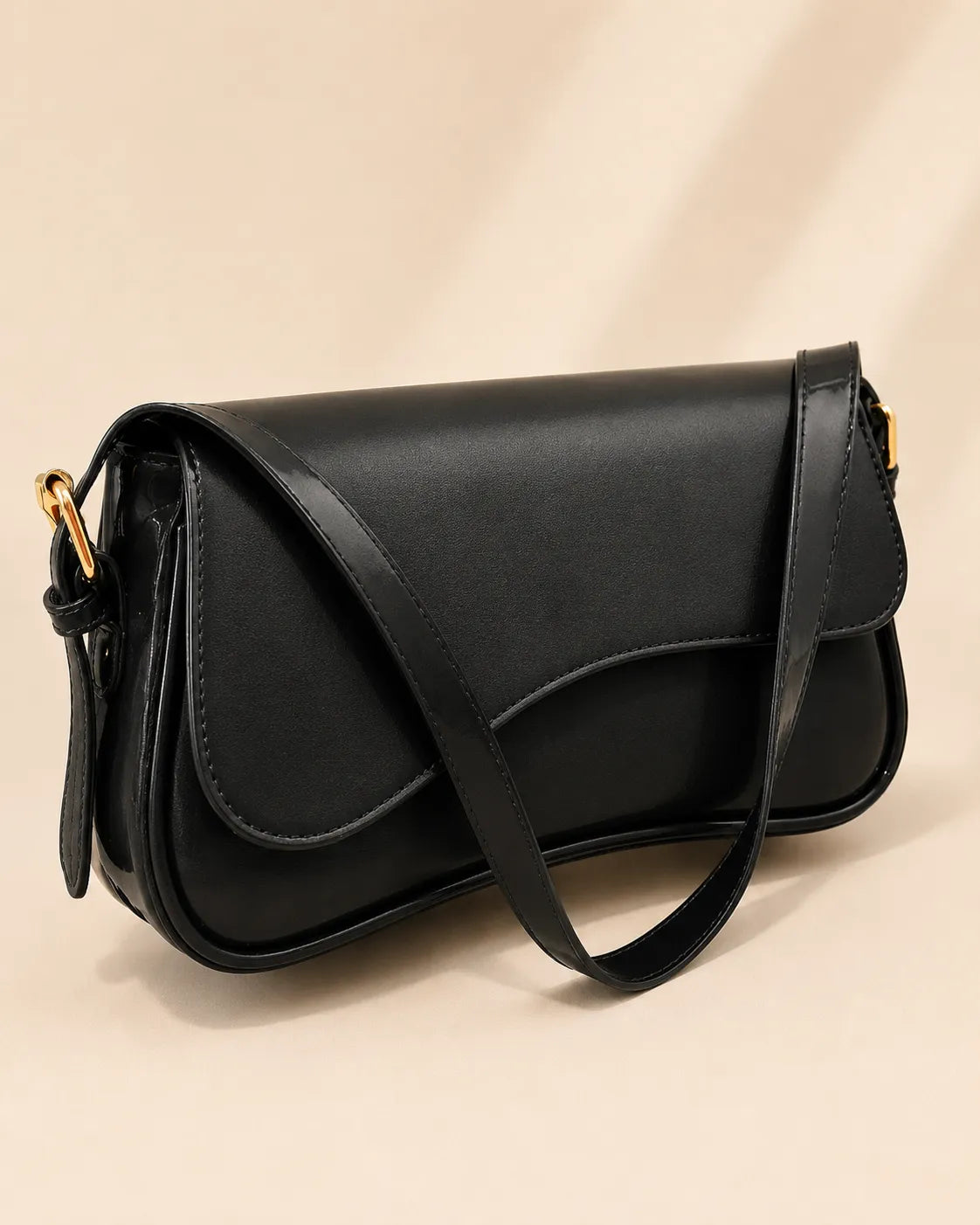 Elara | Borsa a Tracolla con Patta Curva
