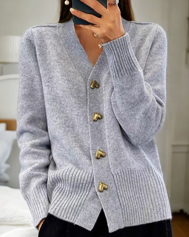 Michaela | Cardigan a V con Bottoni a Cuore